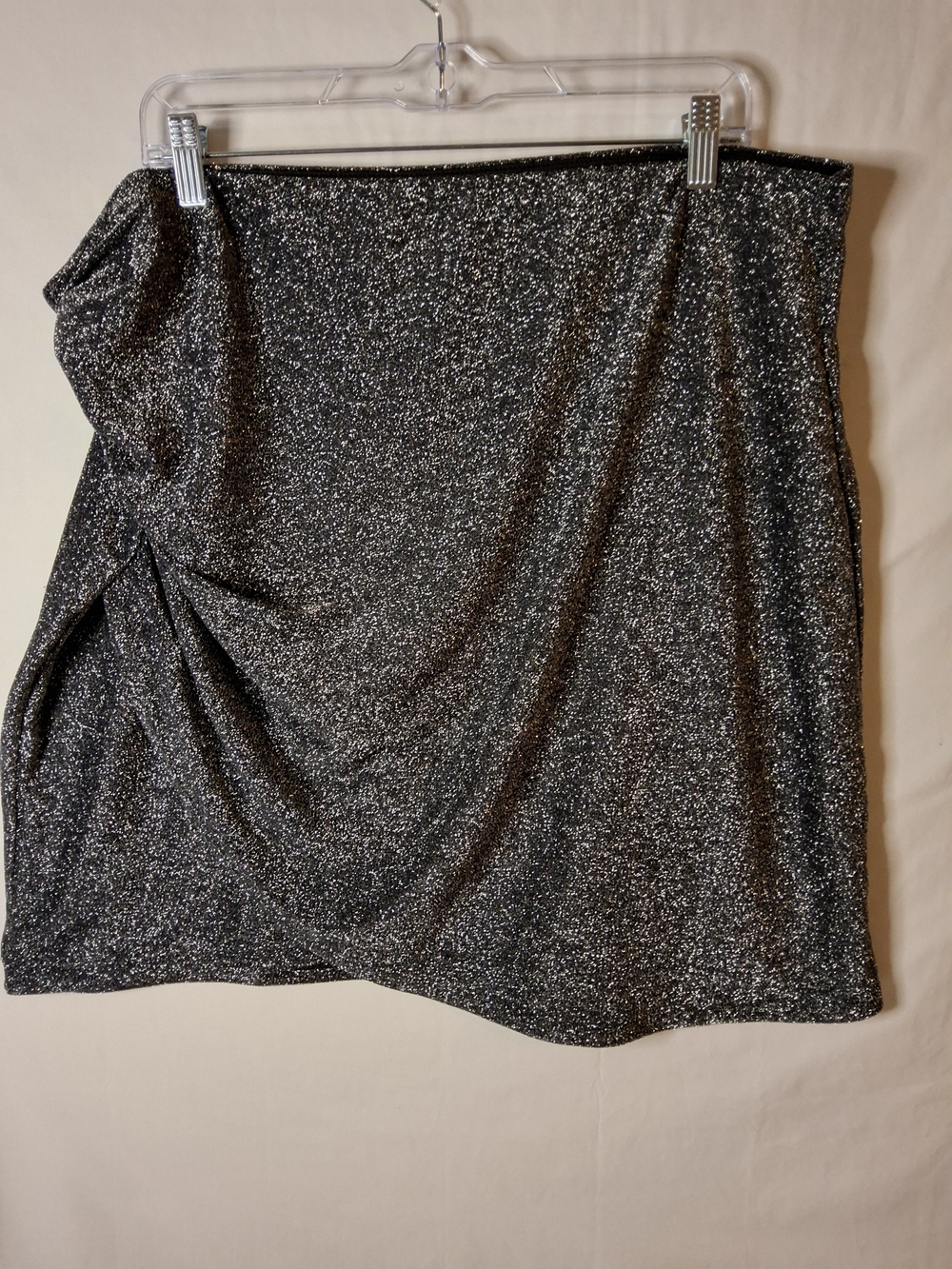 ARULA Silver-Black Sparkle Ruched Mini Skirt